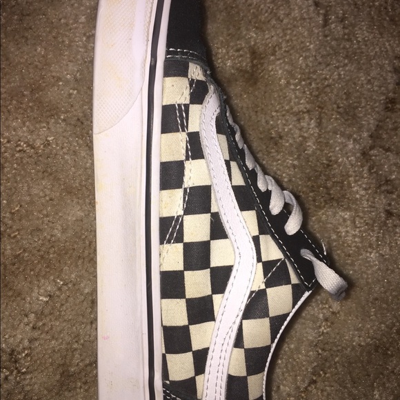 Vans - Picture 2 of 6